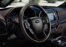 Руль нового Ford Expedition 2020