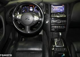 Інфініті QX70, об'ємом двигуна 2.99 л та пробігом 150 тис. км за 18337 $, фото 12 на Automoto.ua