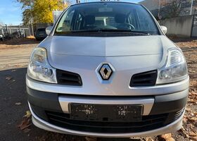 Рено Модус 2012 у Європі на Automoto.ua Срібний Рено Модус, об'ємом двигуна 1.15 л та пробігом 58 тис. км за 4076 $, фото 4 на Automoto.ua