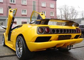 Жовтий Ламборджині Diablo, об'ємом двигуна 0 л та пробігом 2 тис. км за 539364 $, фото 15 на Automoto.ua