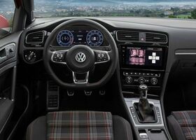 Volkswagen Golf GTI 2017 на тест-драйве, фото 10