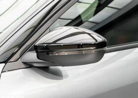 Альфа Ромео Джуниор 2025 в Европе на Automoto.ua Серый Альфа Ромео Джуниор, объемом двигателя 1 л и пробегом 350 тыс. км за 34601 $, фото 11 на Automoto.ua