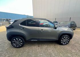 Тойота Yaris Cross, объемом двигателя 1.49 л и пробегом 150 тыс. км за 37670 $, фото 3 на Automoto.ua