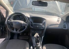 Форд Фокус 2015 в Европе на Automoto.ua Серый Форд Фокус, объемом двигателя 1 л и пробегом 130 тыс. км за 3291 $, фото 4 на Automoto.ua