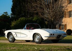 Шевроле Корвет 1961 в Европе на Automoto.ua Белый Шевроле Корвет, объемом двигателя 0 л и пробегом 25 тыс. км за 68726 $, фото 2 на Automoto.ua