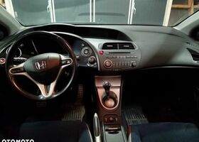 Хонда Сівік, об'ємом двигуна 1.34 л та пробігом 209 тис. км за 3564 $, фото 12 на Automoto.ua