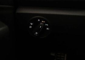 Фольксваген Ти-Рок 2025 в Европе на Automoto.ua Черный Фольксваген Ти-Рок, объемом двигателя 1.5 л и пробегом 24 тыс. км за 47813 $, фото 13 на Automoto.ua