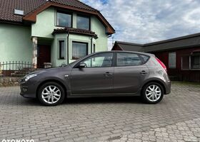 Хендай i30, объемом двигателя 1.58 л и пробегом 179 тыс. км за 4082 $, фото 13 на Automoto.ua