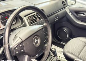 Мерседес Б-класс 2010 в Европе на Automoto.ua Белый Мерседес Б-класс, объемом двигателя 1 л и пробегом 242 тыс. км за 2640 $, фото 24 на Automoto.ua