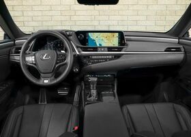 Lexus ES 2020 на тест-драйве, фото 14