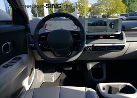 Белый Хендай Ioniq 5, объемом двигателя 0 л и пробегом 10 тыс. км за 56024 $, фото 16 на Automoto.ua