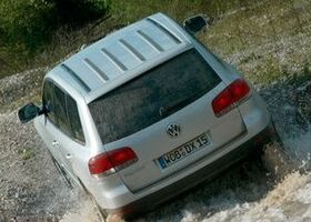 Фольксваген Туарег, Позашляховик / Кросовер 2005 - 2010 7L 6.0 W12 48V Sport