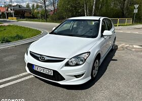 Хендай i30, объемом двигателя 1.4 л и пробегом 155 тыс. км за 4730 $, фото 1 на Automoto.ua