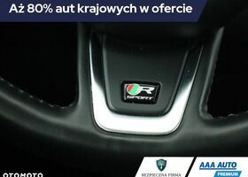 Ягуар Ф-Пейс, об'ємом двигуна 2 л та пробігом 85 тис. км за 26566 $, фото 21 на Automoto.ua