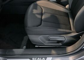 Серый Шкода Scala, объемом двигателя 1.5 л и пробегом 2 тыс. км за 29028 $, фото 19 на Automoto.ua