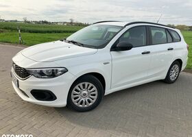 Фиат Типо, объемом двигателя 1.37 л и пробегом 71 тыс. км за 7883 $, фото 1 на Automoto.ua