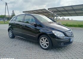 Мерседес Б-класс 2007 в Европе на Automoto.ua Черный Мерседес Б-класс, объемом двигателя 1 л и пробегом 218 тыс. км за 2904 $, фото 7 на Automoto.ua