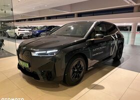 БМВ iX, объемом двигателя 0 л и пробегом 200 тыс. км за 71894 $, фото 1 на Automoto.ua