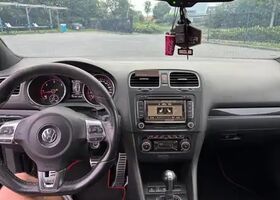 Фольксваген Гольф 2010 у Європі на Automoto.ua Чорний Фольксваген Гольф, об'ємом двигуна 1.97 л та пробігом 257 тис. км за 9055 $, фото 6 на Automoto.ua