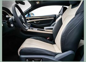 Синій Бентлі Continental GT, об'ємом двигуна 4 л та пробігом 3 тис. км за 265907 $, фото 11 на Automoto.ua