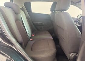 Шевроле Авео 2013 в Европе на Automoto.ua Черный Шевроле Авео, объемом двигателя 1.23 л и пробегом 129 тыс. км за 5587 $, фото 9 на Automoto.ua