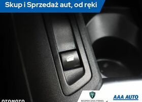 Пежо 301, объемом двигателя 1.2 л и пробегом 191 тыс. км за 3888 $, фото 13 на Automoto.ua