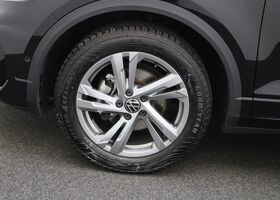 Фольксваген Ті-Рок 2025 у Європі на Automoto.ua Чорний Фольксваген Ті-Рок, об'ємом двигуна 1.5 л та пробігом 26 тис. км за 46045 $, фото 11 на Automoto.ua