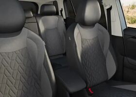 Фольксваген Tayron 2025 в Европе на Automoto.ua Серебряный Фольксваген Tayron, объемом двигателя 1.5 л и пробегом 10 тыс. км за 62495 $, фото 8 на Automoto.ua