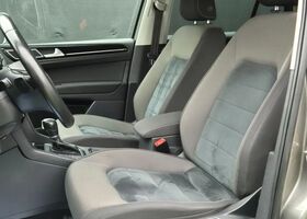 Фольксваген Гольф Спортсван 2014 у Європі на Automoto.ua Сірий Фольксваген Гольф Спортсван, об'ємом двигуна 1.4 л та пробігом 130 тис. км за 14537 $, фото 5 на Automoto.ua