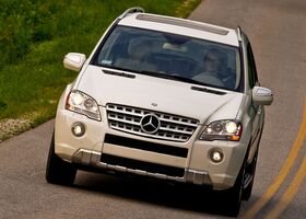 Mercedes-Benz ML 550 2015 на тест-драйве, фото 2