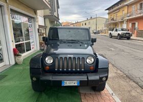 Джип Вранглер 2007 в Европе на Automoto.ua Синий Джип Вранглер, объемом двигателя 2.78 л и пробегом 290 тыс. км за 15500 $, фото 4 на Automoto.ua