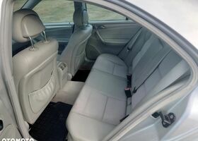 Мерседес Ц-Класс 2004 в Европе на Automoto.ua Серый Мерседес Ц-Класс, объемом двигателя 1 л и пробегом 260 тыс. км за 3229 $, фото 18 на Automoto.ua