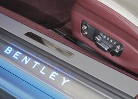 Синій Бентлі Continental GT, об'ємом двигуна 5.95 л та пробігом 22 тис. км за 217012 $, фото 17 на Automoto.ua