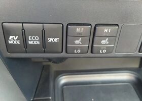 Тойота РАВ 4 2018 в Европе на Automoto.ua Тойота РАВ 4, объемом двигателя 2.49 л и пробегом 132 тыс. км за 28352 $, фото 4 на Automoto.ua