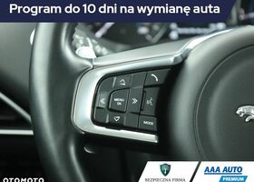 Ягуар Ф-Пейс, об'ємом двигуна 2 л та пробігом 85 тис. км за 26566 $, фото 19 на Automoto.ua