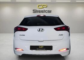Хендай и20 2015 в Европе на Automoto.ua Белый Хендай и20, объемом двигателя 1.12 л и пробегом 171 тыс. км за 8744 $, фото 3 на Automoto.ua