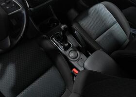 Мицубиси Аутлендер 2015 в Европе на Automoto.ua Белый Мицубиси Аутлендер, объемом двигателя 2.27 л и пробегом 131 тыс. км за 17515 $, фото 10 на Automoto.ua