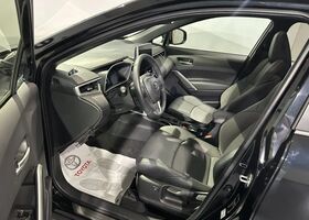 Тойота Corolla Cross 2024 у Європі на Automoto.ua Чорний Тойота Corolla Cross, об'ємом двигуна 1.99 л та пробігом 54 тис. км за 38341 $, фото 7 на Automoto.ua