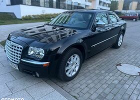 Крайслер 300C, объемом двигателя 5.65 л и пробегом 150 тыс. км за 9717 $, фото 21 на Automoto.ua