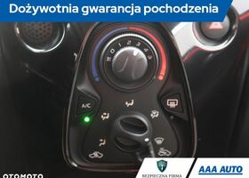 Тойота Айго, объемом двигателя 1 л и пробегом 153 тыс. км за 7559 $, фото 21 на Automoto.ua