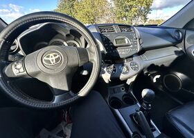 Тойота РАВ 4 2008 у Європі на Automoto.ua Тойота РАВ 4, об'ємом двигуна 2.23 л та пробігом 250 тис. км за 6407 $, фото 10 на Automoto.ua