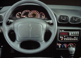 Понтіак Sunfire, Купе 1995 - 2002 Coupe 2.4 i 16V (152)