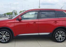 Мицубиси Аутлендер 2016 в Европе на Automoto.ua Мицубиси Аутлендер, объемом двигателя 2.27 л и пробегом 141 тыс. км за 74000 $, фото 2 на Automoto.ua