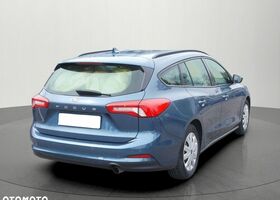 Форд Фокус, объемом двигателя 1 л и пробегом 100 тыс. км за 11425 $, фото 3 на Automoto.ua