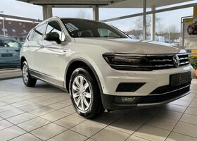 Белый Фольксваген Tiguan Allspace, объемом двигателя 1.97 л и пробегом 85 тыс. км за 30227 $, фото 5 на Automoto.ua