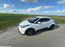 Тойота C-HR, объемом двигателя 1.8 л и пробегом 107 тыс. км за 18099 $, фото 1 на Automoto.ua