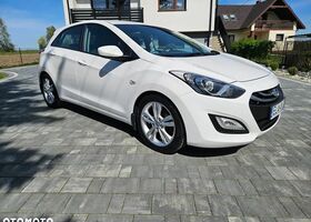 Хендай i30, объемом двигателя 1.58 л и пробегом 238 тыс. км за 6199 $, фото 5 на Automoto.ua