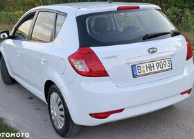 Киа Сид, объемом двигателя 1.4 л и пробегом 157 тыс. км за 4514 $, фото 8 на Automoto.ua