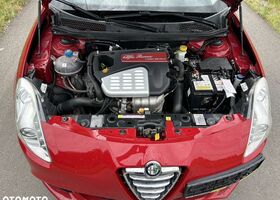 Альфа Ромео Giulietta, об'ємом двигуна 1.37 л та пробігом 220 тис. км за 6458 $, фото 14 на Automoto.ua