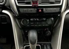 Міцубісі Eclipse Cross, об'ємом двигуна 1.5 л та пробігом 75 тис. км за 18121 $, фото 10 на Automoto.ua